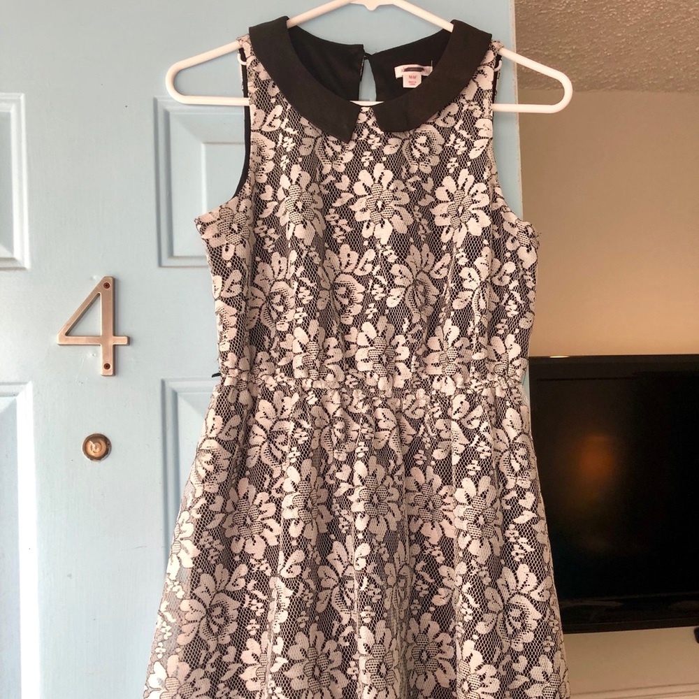 Peter Pan collar floral lace dress